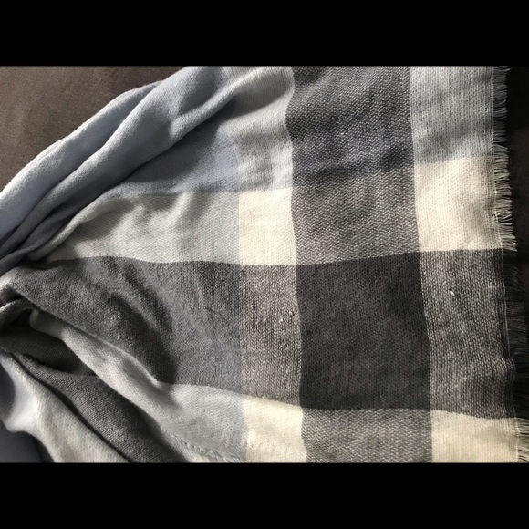 Wrap scarf - Picture 2 of 4